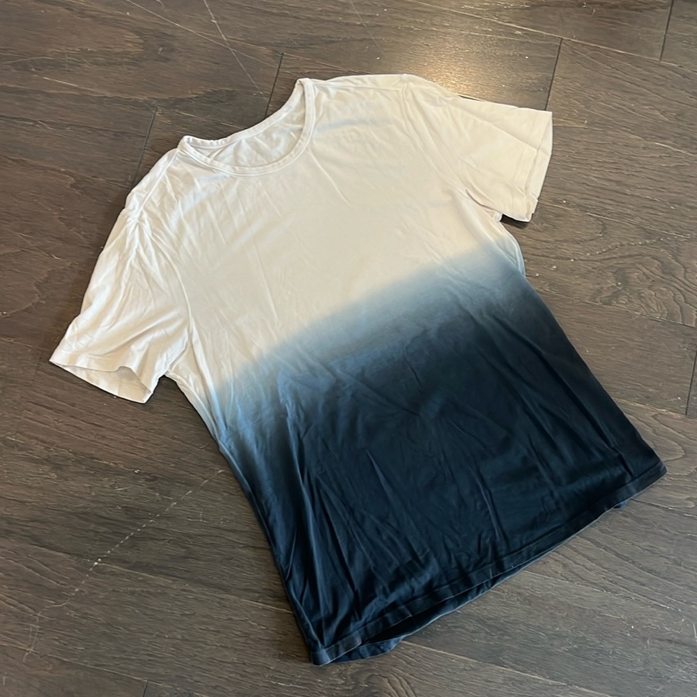 Lululemon Athletica two toned short sleeve t shirt